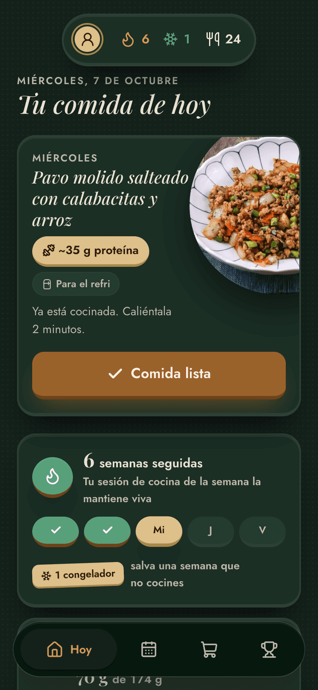 Pantalla de inicio con tu racha de domingos y la comida de hoy con sus gramos de proteína estimados